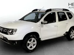 Vit (white) Begagnad 2016 Dacia Duster Lauréate SUV | 114 900 kr (Lite dyr)