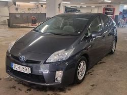 Grå Begagnad 2010 Toyota Prius Halvkombi | 99 900 kr (Marknadspris)