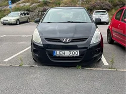 Svart Begagnad 2011 Hyundai i20 Select Halvkombi | 27 000 kr (Bra pris)