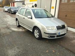 Silver Begagnad 2006 Skoda Fabia Halvkombi | 27 900 kr (Marknadspris)