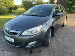 Grå Begagnad 2011 Opel Astra Kombi | 35 000 kr (Marknadspris)