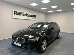 Begagnad 2024 Volvo V60 CC Kombi | 409 500 kr (Marknadspris)