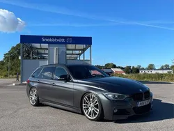 Grå Begagnad 2013 BMW 330 M Sport Kombi | 184 990 kr (Marknadspris)