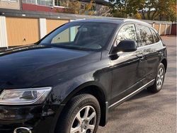 Svart Begagnad 2014 Audi Q5 SUV | 145 000 kr (Marknadspris)