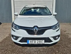 Vit Begagnad 2019 Renault Mégane GrandTour Kombi | 129 000 kr (Marknadspris)