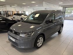 Grå Ny 2025 VW Caddy Minibuss | 443 750 kr (Dyr)