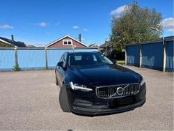 Svart Begagnad 2022 Volvo V90 Kombi | 155 900 kr