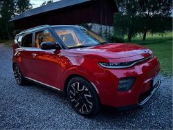 Röd Begagnad 2020 Kia Soul EV Plus SUV | 214 900 kr (Marknadspris)