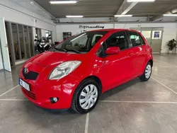 Röd Begagnad 2008 Toyota Yaris Halvkombi | 33 900 kr (Marknadspris)