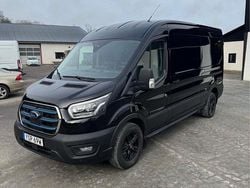 Svart Begagnad 2023 Ford E-Transit Van | 439 000 kr
