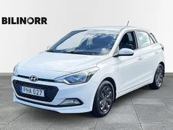 Vit Begagnad 2017 Hyundai i20 Halvkombi | 99 900 kr (Marknadspris)