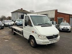 Vit Begagnad 2002 Mercedes Sprinter Van | 120 000 kr