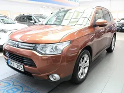 Brun Begagnad 2012 Mitsubishi Outlander SUV | 149 900 kr