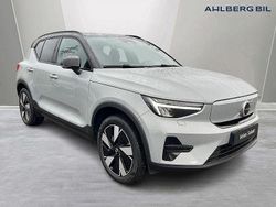 Grå Begagnad 2023 Volvo XC40 Core SUV | 419 500 kr