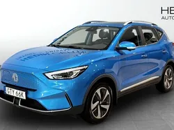 Blå (blue) Begagnad 2022 MG ZS Luxury Sedan | 249 900 kr (Superpris)