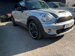 Ljusgrå/silver Begagnad 2011 Mini Cooper S Halvkombi | 99 900 kr (Marknadspris)