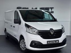 Vit Begagnad 2017 Renault Trafic Van | 129 900 kr