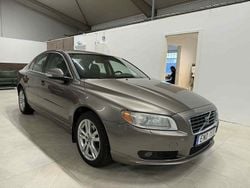 Grå Begagnad 2007 Volvo S80 Sedan | 59 900 kr (Marknadspris)