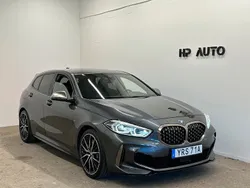 Grå Begagnad 2019 BMW M135 M Sport Halvkombi | 344 800 kr (Marknadspris)