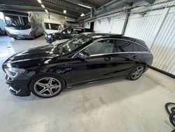 Svart Begagnad 2015 Mercedes CLA220 Shooting Brake AMG Kombi | 159 000 kr (Marknadspris)