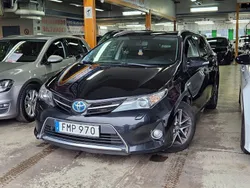 Svart Begagnad 2015 Toyota Auris Touring Sports Edition Kombi | 119 999 kr (Marknadspris)