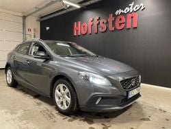 Grå Begagnad 2013 Volvo V40 Momentum Halvkombi | 134 900 kr (Marknadspris)