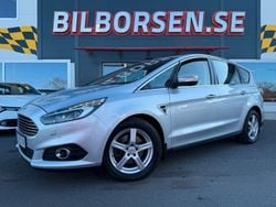 Grå Begagnad 2016 Ford S-MAX Business Edition Minibuss | 139 000 kr (Marknadspris)