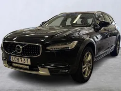 Svart Begagnad 2018 Volvo V90 CC Business Edition Kombi | 219 900 kr (Lite dyr)