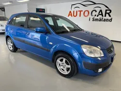 Mörkblå Begagnad 2007 Kia Rio 4 Halvkombi | 39 900 kr (Lite dyr)