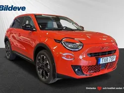 Orange Begagnad 2023 Fiat 600 La Prima SUV | 314 900 kr (Marknadspris)