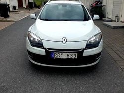 Vit Begagnad 2013 Renault Mégane GrandTour Kombi | 34 900 kr (Bra pris)