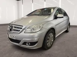 Silver Begagnad 2010 Mercedes 180 Sedan | 49 900 kr (Marknadspris)