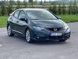 Mörkblå Begagnad 2012 Honda Civic Sport Halvkombi | 134 000 kr (Marknadspris)