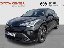 Svart Begagnad 2022 Toyota C-HR Edition SUV | 274 500 kr (Marknadspris)