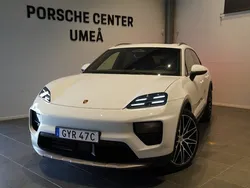 Vit Ny 2025 Porsche Macan SUV | 1 165 500 kr (Superpris)