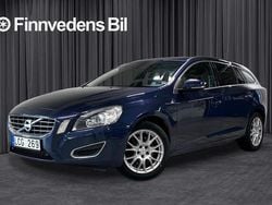 Blå Begagnad 2013 Volvo V60 Momentum Kombi | 139 000 kr (Superpris)