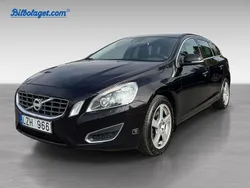 Svart Begagnad 2012 Volvo V60 Momentum Kombi | 134 900 kr (Marknadspris)