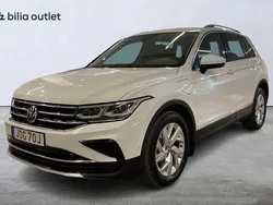 Vit Begagnad 2021 VW Tiguan Elegance SUV | 279 900 kr (Superpris)