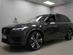 Grå Begagnad 2023 Volvo XC90 Ultimate SUV | 739 900 kr (Marknadspris)
