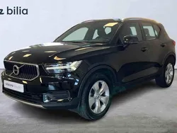 Svart Begagnad 2021 Volvo XC40 Momentum SUV | 259 900 kr (Marknadspris)