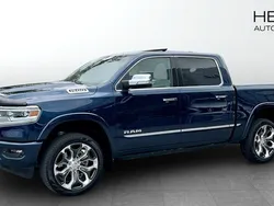 Mörkblå (blue) Begagnad 2023 RAM 1500 Pickup | 929 000 kr