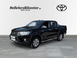 Svart Begagnad 2016 Toyota HiLux Pickup | 406 250 kr (Marknadspris)