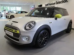 Silver Begagnad 2021 Mini Cooper SE Halvkombi | 199 000 kr