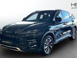 Svart (black) Ny 2024 BYD Seal U Design SUV | 559 900 kr (Marknadspris)