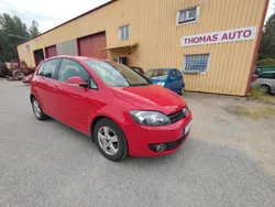 Röd Begagnad 2010 VW Golf Plus Cross Minibuss | 59 000 kr (Marknadspris)
