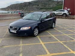 Blå Begagnad 2011 Volvo V70 Summum Kombi | 54 000 kr