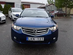 Mörkblå Begagnad 2009 Honda Accord Executive Sedan | 79 900 kr (Lite dyr)