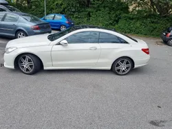 Vit Begagnad 2010 Mercedes E500 AMG Sportkupé | 235 000 kr
