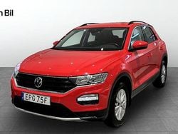 Röd Begagnad 2021 VW T-Roc SUV | 194 900 kr (Superpris)
