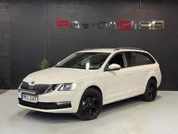 Vit Begagnad 2018 Skoda Octavia Kombi | 129 000 kr (Bra pris)